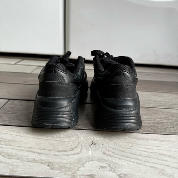 Air Max Fusion 'Triple Black Women’s | Size: 7 | Good Condition - Picture 5 of 8